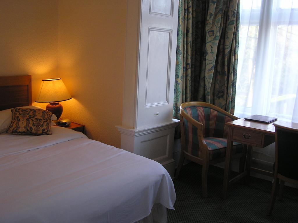 Cadogan Hotel Newmarket  Eksteriør bilde